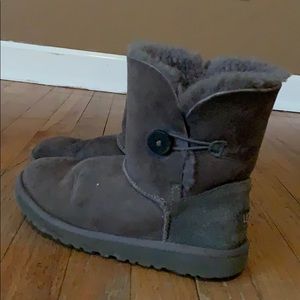 Grey ugg boots